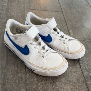 Nike Kids White and Blue Velcro Sneakers